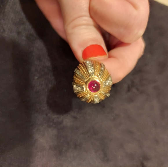 14k gold and genuine diamond ring, size 6 - Picture 4 of 16